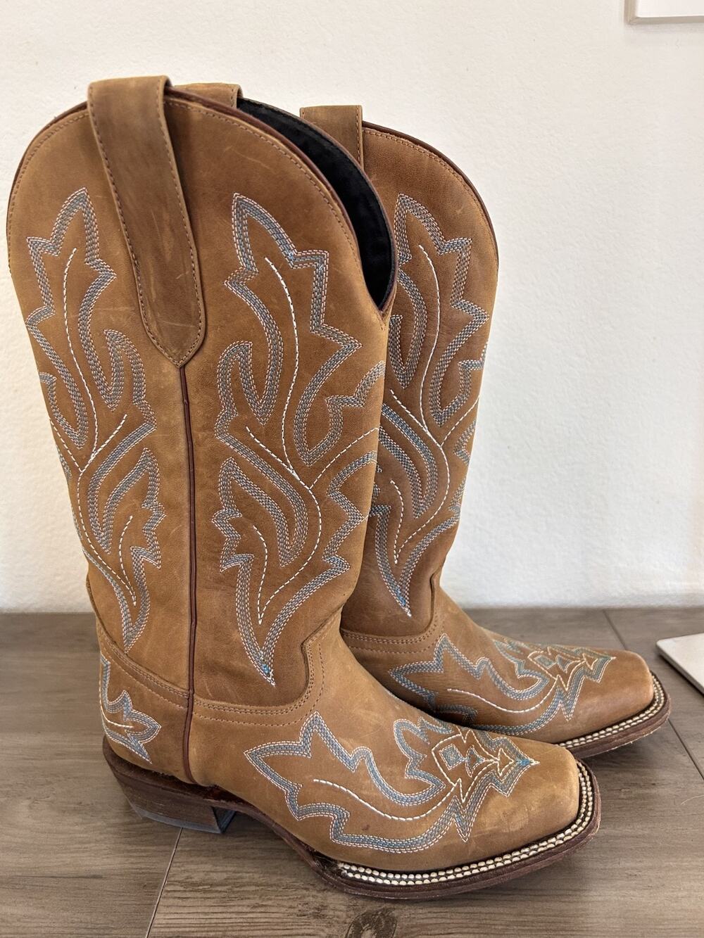 Women's J.B. Dillon Cowboy SQ Toe Boots - Size 8.5 B - Preloved
